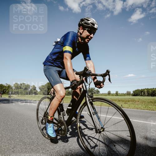 07.09.2025 - 19. Norderstedt Triathlon Michael Burmester http://msf.ph/oto/8855337 07.09.2025 15:10:45 Radfahren 475, 946, 967 meine-sportfotos.de