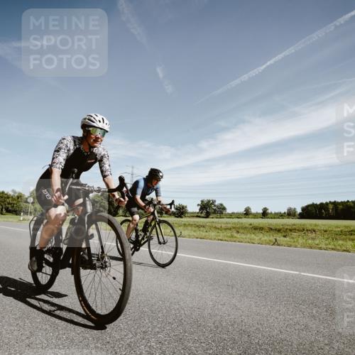 07.09.2025 - 19. Norderstedt Triathlon Michael Burmester http://msf.ph/oto/8855338 07.09.2025 12:06:45 Radfahren 184, 243, 767 meine-sportfotos.de