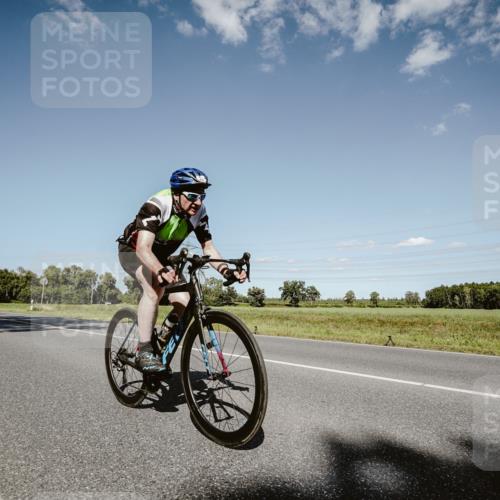 07.09.2025 - 19. Norderstedt Triathlon Michael Burmester http://msf.ph/oto/8855354 07.09.2025 15:10:55 Radfahren 932, 1500 meine-sportfotos.de