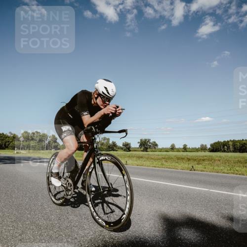 07.09.2025 - 19. Norderstedt Triathlon Michael Burmester http://msf.ph/oto/8855364 07.09.2025 15:11:00 Radfahren 472, 1500 meine-sportfotos.de