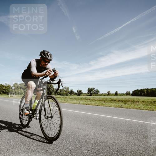 07.09.2025 - 19. Norderstedt Triathlon Michael Burmester http://msf.ph/oto/8855390 07.09.2025 12:07:19 Radfahren 136 meine-sportfotos.de