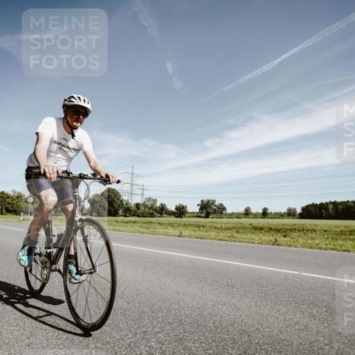 07.09.2025 - 19. Norderstedt Triathlon Michael Burmester http://msf.ph/oto/8855396 07.09.2025 12:07:23 Radfahren 861, 1398 meine-sportfotos.de