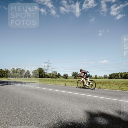 07.09.2025 - 19. Norderstedt Triathlon Michael Burmester http://msf.ph/oto/8855415 07.09.2025 15:11:49 Radfahren 940 meine-sportfotos.de