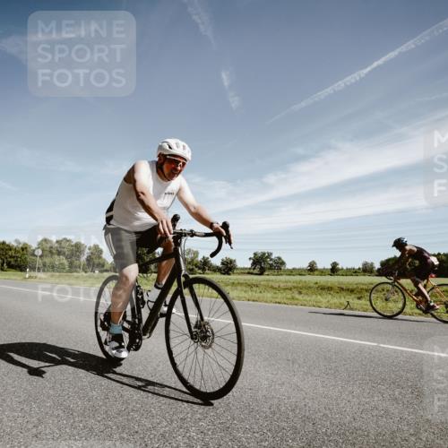 07.09.2025 - 19. Norderstedt Triathlon Michael Burmester http://msf.ph/oto/8855444 07.09.2025 12:07:57 Radfahren 1276 meine-sportfotos.de