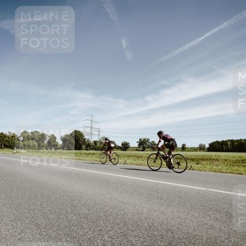07.09.2025 - 19. Norderstedt Triathlon Michael Burmester http://msf.ph/oto/8855447 07.09.2025 12:07:57 Radfahren 1276 meine-sportfotos.de