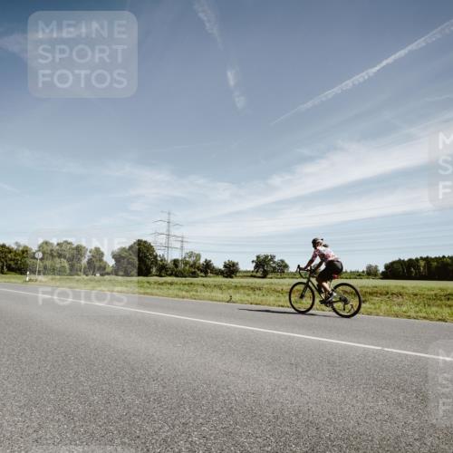 07.09.2025 - 19. Norderstedt Triathlon Michael Burmester http://msf.ph/oto/8855458 07.09.2025 12:08:05 Radfahren 765 meine-sportfotos.de