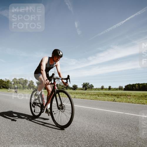 07.09.2025 - 19. Norderstedt Triathlon Michael Burmester http://msf.ph/oto/8855471 07.09.2025 12:08:16 Radfahren 218, 1397 meine-sportfotos.de