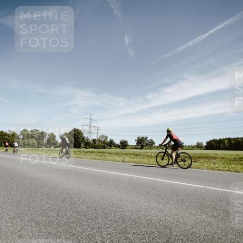 07.09.2025 - 19. Norderstedt Triathlon Michael Burmester http://msf.ph/oto/8855485 07.09.2025 12:08:20 Radfahren 1397 meine-sportfotos.de