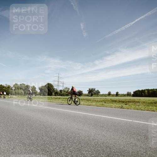 07.09.2025 - 19. Norderstedt Triathlon Michael Burmester http://msf.ph/oto/8855488 07.09.2025 12:08:21 Radfahren 287, 1397 meine-sportfotos.de