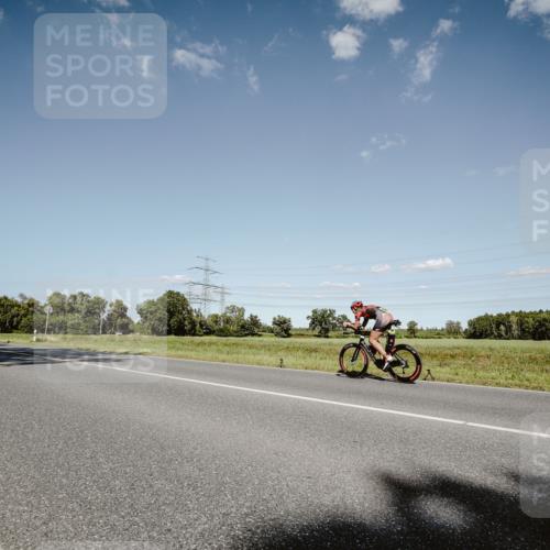 07.09.2025 - 19. Norderstedt Triathlon Michael Burmester http://msf.ph/oto/8855513 07.09.2025 15:13:01 Radfahren  meine-sportfotos.de