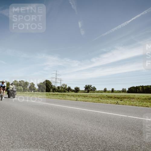 07.09.2025 - 19. Norderstedt Triathlon Michael Burmester http://msf.ph/oto/8855515 07.09.2025 12:08:28 Radfahren 208, 757, 824, 1246, 1338, 1367 meine-sportfotos.de