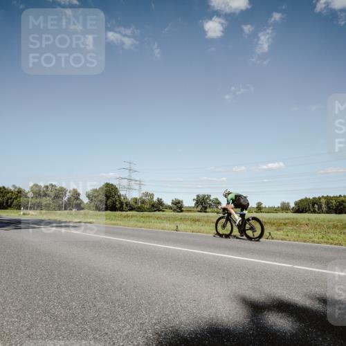 07.09.2025 - 19. Norderstedt Triathlon Michael Burmester http://msf.ph/oto/8855520 07.09.2025 15:13:05 Radfahren  meine-sportfotos.de