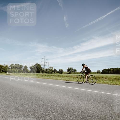 07.09.2025 - 19. Norderstedt Triathlon Michael Burmester http://msf.ph/oto/8855542 07.09.2025 12:08:43 Radfahren 808, 1268, 1382 meine-sportfotos.de