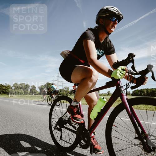07.09.2025 - 19. Norderstedt Triathlon Michael Burmester http://msf.ph/oto/8855549 07.09.2025 12:08:44 Radfahren 808, 1268, 1382 meine-sportfotos.de