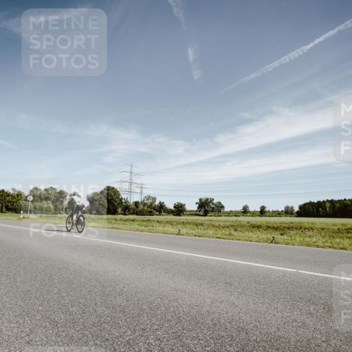 07.09.2025 - 19. Norderstedt Triathlon Michael Burmester http://msf.ph/oto/8855552 07.09.2025 12:08:45 Radfahren 808, 1268 meine-sportfotos.de