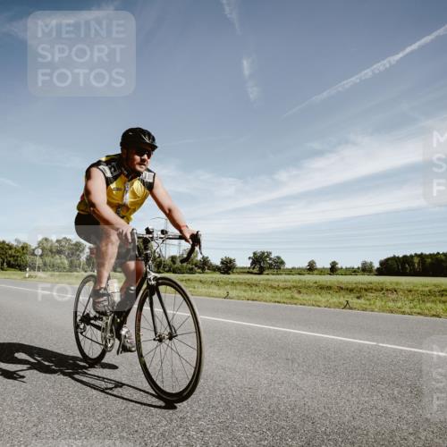 07.09.2025 - 19. Norderstedt Triathlon Michael Burmester http://msf.ph/oto/8855565 07.09.2025 12:08:54 Radfahren 703 meine-sportfotos.de