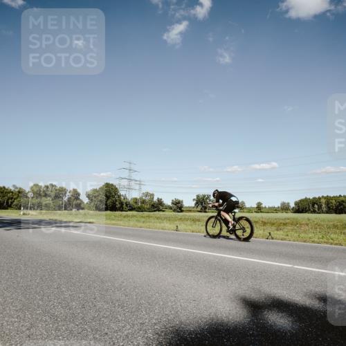 07.09.2025 - 19. Norderstedt Triathlon Michael Burmester http://msf.ph/oto/8855591 07.09.2025 15:13:53 Radfahren 443, 1510 meine-sportfotos.de