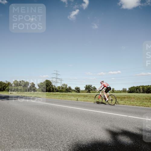 07.09.2025 - 19. Norderstedt Triathlon Michael Burmester http://msf.ph/oto/8855604 07.09.2025 15:14:03 Radfahren 1505 meine-sportfotos.de