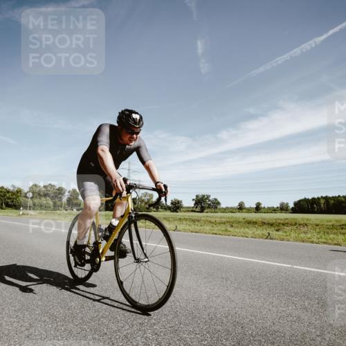 07.09.2025 - 19. Norderstedt Triathlon Michael Burmester http://msf.ph/oto/8855606 07.09.2025 12:09:24 Radfahren 1346 meine-sportfotos.de