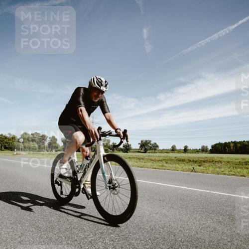 07.09.2025 - 19. Norderstedt Triathlon Michael Burmester http://msf.ph/oto/8855616 07.09.2025 12:09:30 Radfahren 202, 1358 meine-sportfotos.de
