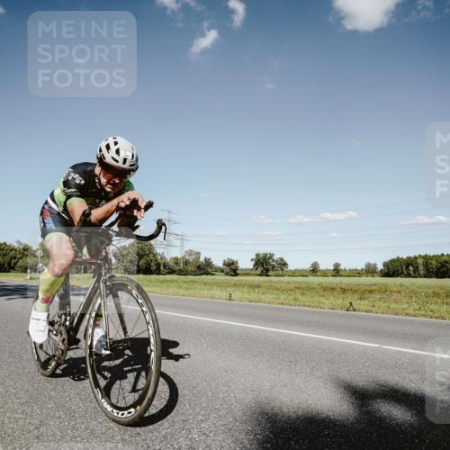 07.09.2025 - 19. Norderstedt Triathlon Michael Burmester http://msf.ph/oto/8855621 07.09.2025 15:14:22 Radfahren 1481, 1485 meine-sportfotos.de