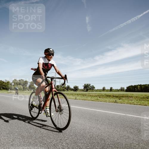 07.09.2025 - 19. Norderstedt Triathlon Michael Burmester http://msf.ph/oto/8855623 07.09.2025 12:09:32 Radfahren 202, 1358 meine-sportfotos.de