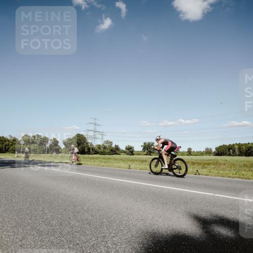 07.09.2025 - 19. Norderstedt Triathlon Michael Burmester http://msf.ph/oto/8855658 07.09.2025 15:14:42 Radfahren 450, 939, 1539 meine-sportfotos.de