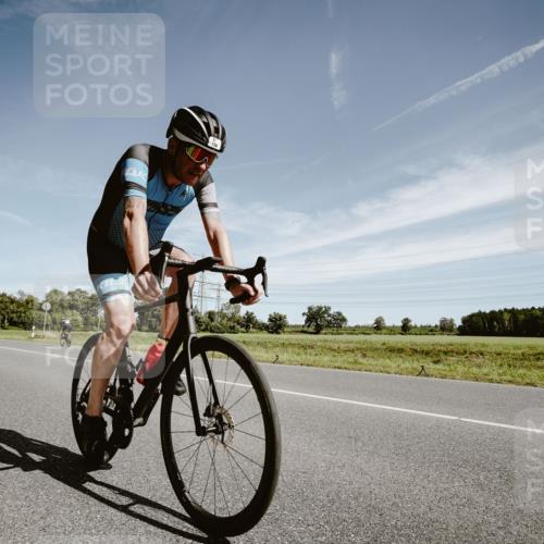 07.09.2025 - 19. Norderstedt Triathlon Michael Burmester http://msf.ph/oto/8855659 07.09.2025 12:10:02 Radfahren 699, 730, 1249 meine-sportfotos.de