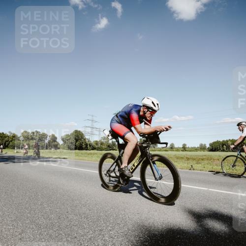 07.09.2025 - 19. Norderstedt Triathlon Michael Burmester http://msf.ph/oto/8855661 07.09.2025 15:14:43 Radfahren 939, 1539 meine-sportfotos.de