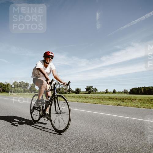 07.09.2025 - 19. Norderstedt Triathlon Michael Burmester http://msf.ph/oto/8855693 07.09.2025 12:10:24 Radfahren 150, 823, 1296, 1359 meine-sportfotos.de