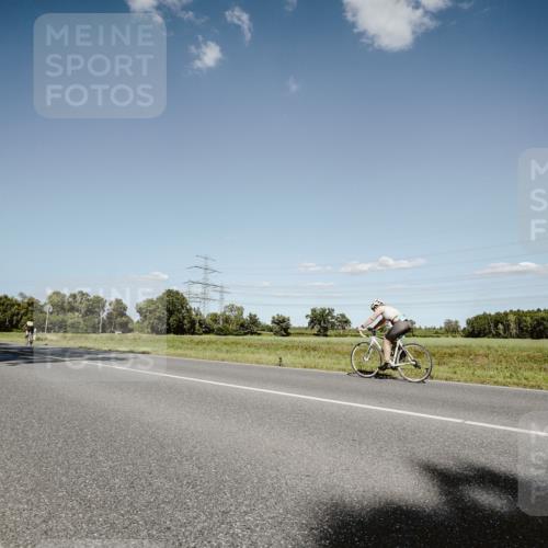 07.09.2025 - 19. Norderstedt Triathlon Michael Burmester http://msf.ph/oto/8855695 07.09.2025 15:15:01 Radfahren  meine-sportfotos.de