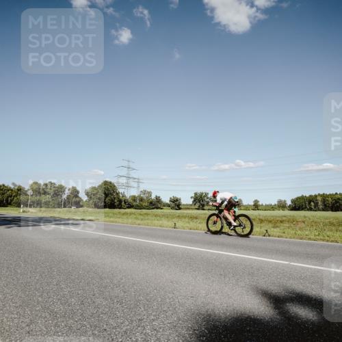 07.09.2025 - 19. Norderstedt Triathlon Michael Burmester http://msf.ph/oto/8855705 07.09.2025 15:15:10 Radfahren 1422 meine-sportfotos.de