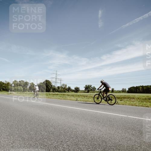07.09.2025 - 19. Norderstedt Triathlon Michael Burmester http://msf.ph/oto/8855730 07.09.2025 12:10:47 Radfahren 856 meine-sportfotos.de