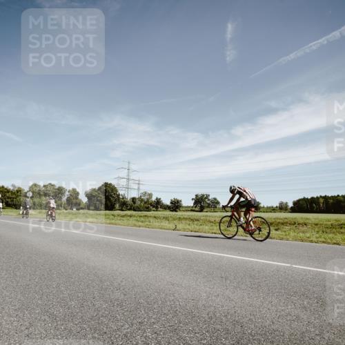 07.09.2025 - 19. Norderstedt Triathlon Michael Burmester http://msf.ph/oto/8855737 07.09.2025 12:10:49 Radfahren 856 meine-sportfotos.de