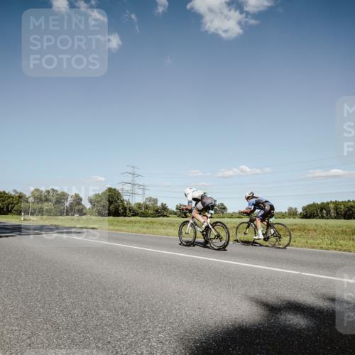 07.09.2025 - 19. Norderstedt Triathlon Michael Burmester http://msf.ph/oto/8855739 07.09.2025 15:15:33 Radfahren 379 meine-sportfotos.de