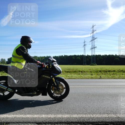 07.09.2025 - 19. Norderstedt Triathlon Michael Burmester http://msf.ph/oto/8855741 07.09.2025 10:37:55 Radfahren 68, 86, 1112 meine-sportfotos.de