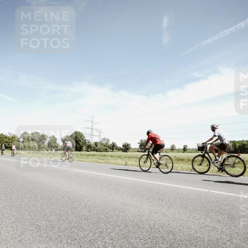 07.09.2025 - 19. Norderstedt Triathlon Michael Burmester http://msf.ph/oto/8855744 07.09.2025 12:10:50 Radfahren 856 meine-sportfotos.de