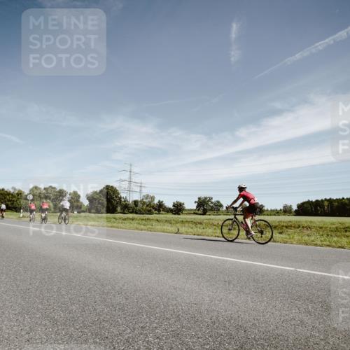 07.09.2025 - 19. Norderstedt Triathlon Michael Burmester http://msf.ph/oto/8855747 07.09.2025 12:10:52 Radfahren 856 meine-sportfotos.de