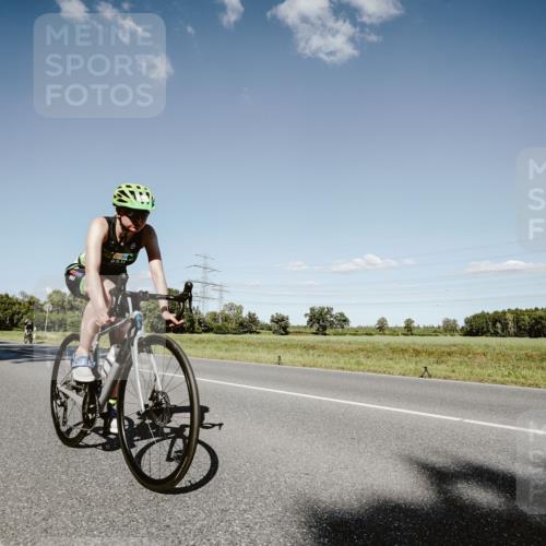 07.09.2025 - 19. Norderstedt Triathlon Michael Burmester http://msf.ph/oto/8855769 07.09.2025 15:15:47 Radfahren 455 meine-sportfotos.de