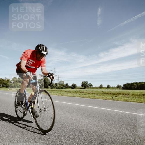 07.09.2025 - 19. Norderstedt Triathlon Michael Burmester http://msf.ph/oto/8855771 07.09.2025 12:11:06 Radfahren 259, 830, 857, 1349 meine-sportfotos.de
