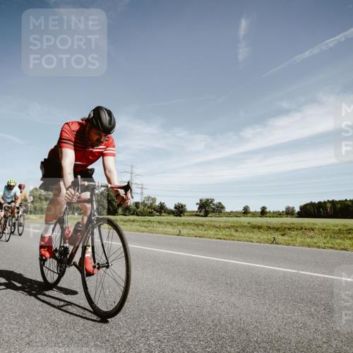 07.09.2025 - 19. Norderstedt Triathlon Michael Burmester http://msf.ph/oto/8855781 07.09.2025 12:11:09 Radfahren 234, 259, 762, 830, 857 meine-sportfotos.de
