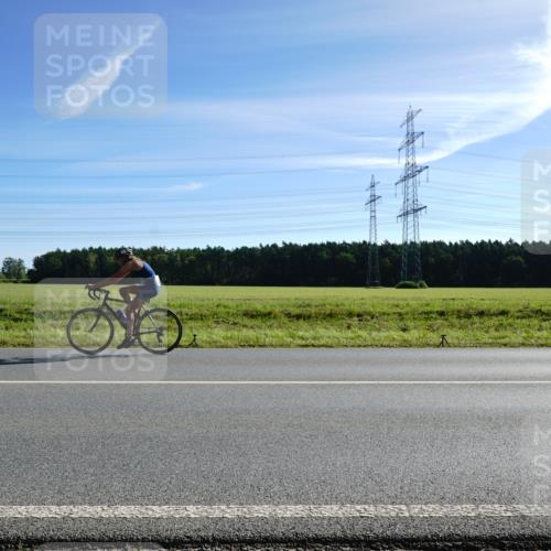 07.09.2025 - 19. Norderstedt Triathlon Michael Burmester http://msf.ph/oto/8855783 07.09.2025 10:39:32 Radfahren 96 meine-sportfotos.de