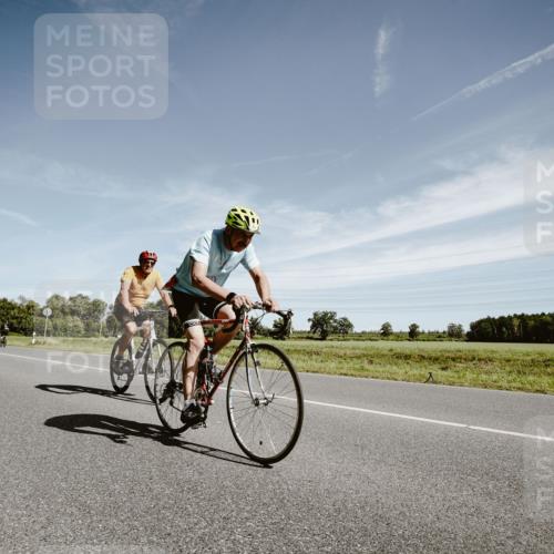 07.09.2025 - 19. Norderstedt Triathlon Michael Burmester http://msf.ph/oto/8855784 07.09.2025 12:11:10 Radfahren 234, 259, 762, 857 meine-sportfotos.de