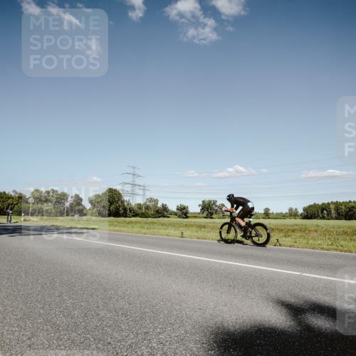 07.09.2025 - 19. Norderstedt Triathlon Michael Burmester http://msf.ph/oto/8855793 07.09.2025 15:16:05 Radfahren  meine-sportfotos.de