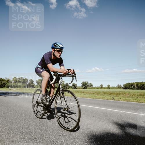 07.09.2025 - 19. Norderstedt Triathlon Michael Burmester http://msf.ph/oto/8855813 07.09.2025 15:16:12 Radfahren 909 meine-sportfotos.de