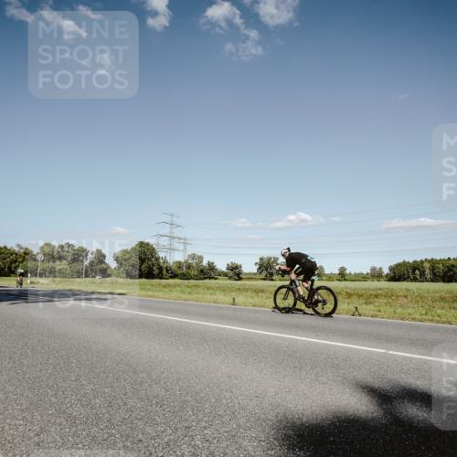 07.09.2025 - 19. Norderstedt Triathlon Michael Burmester http://msf.ph/oto/8855819 07.09.2025 15:16:22 Radfahren 365 meine-sportfotos.de