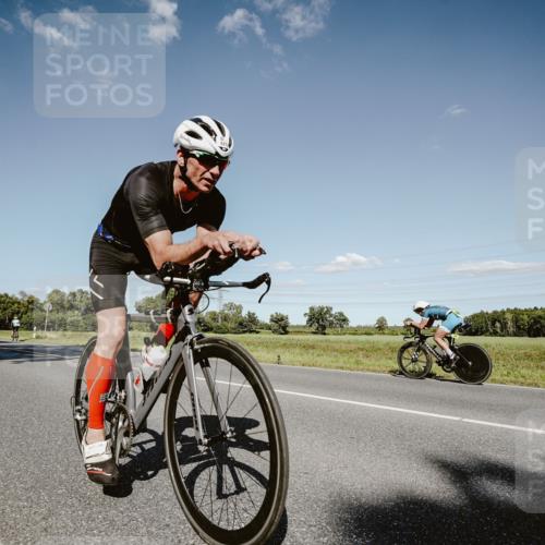 07.09.2025 - 19. Norderstedt Triathlon Michael Burmester http://msf.ph/oto/8855843 07.09.2025 15:16:44 Radfahren 885, 927 meine-sportfotos.de