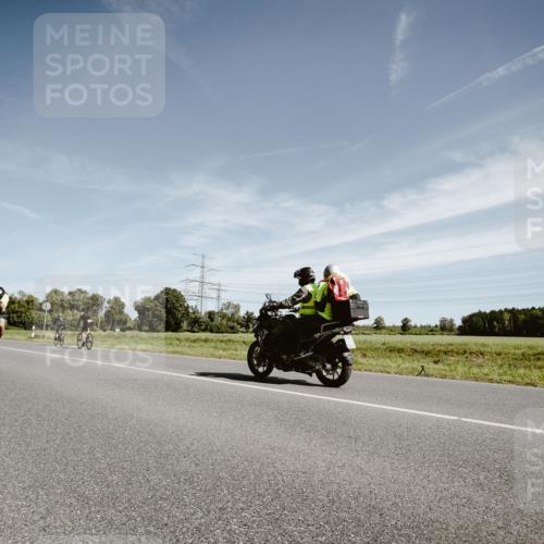 07.09.2025 - 19. Norderstedt Triathlon Michael Burmester http://msf.ph/oto/8855844 07.09.2025 12:11:49 Radfahren 1351, 1381 meine-sportfotos.de