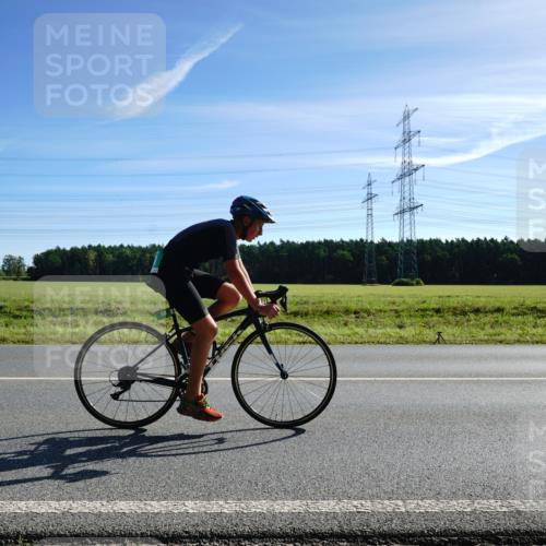 07.09.2025 - 19. Norderstedt Triathlon Michael Burmester http://msf.ph/oto/8855847 07.09.2025 10:41:18 Radfahren 58, 76, 638 meine-sportfotos.de