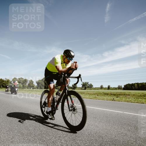 07.09.2025 - 19. Norderstedt Triathlon Michael Burmester http://msf.ph/oto/8855848 07.09.2025 12:11:50 Radfahren 1350, 1351, 1381 meine-sportfotos.de